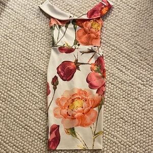 Hope & Ivy Floral Off-Shoulder Dress size 2
